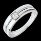 Frau ring doppelrangig mit zentriertem diamant